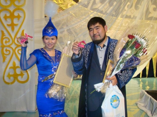 (+Фото) Подведены итоги Республиканского айтыса акынов, посвященного 80-летию Восточно-Казахстанской области