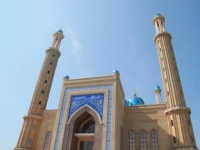 В Усть-Каменогорске центральная мечеть все пожертвования передала на лечение больного ребенка