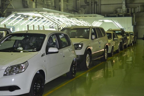 (+Фото) Бердыбек Сапарбаев посетил завод «Азия Авто»