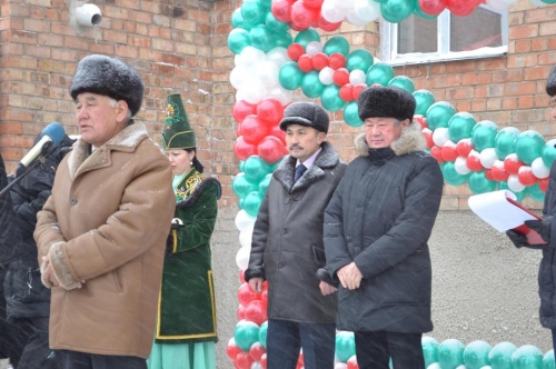 (+Фото) В Усть-Каменогорске новоселы получили ключи от новых квартир