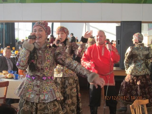 (+Фото) Спортсменов и певцов из Уланского района поощрили денежными призами