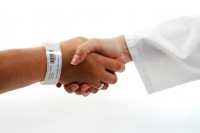 В 2013 году в Казахстане начнут заключать контракты между пациентом и врачом