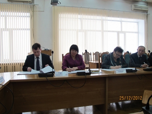 (+Фото) В городе Семей состоялось выездное заседание областного Совета общественности с участием акима города