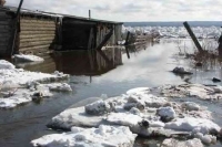 В селе Улкен Нарын ВКО талые воды подтопили дома