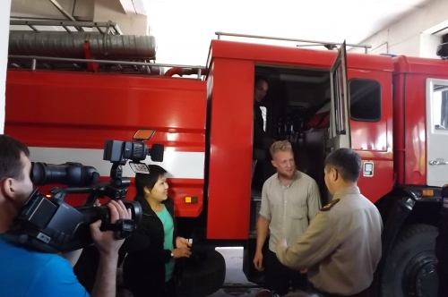 (+Фото) Английский пожарный побывал в гостях у коллег в Семее
