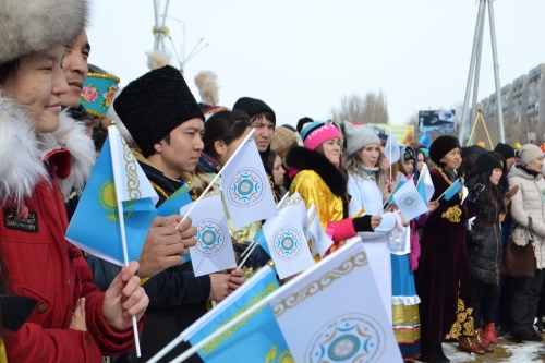 (+Фото) В ВКО прошла молодежная акция в поддержку кандидатуры Н.А. Назарбаева на выборах