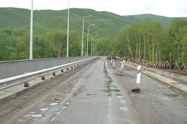 Аким ВКО поручил ускорить строительсто моста через Ульбу