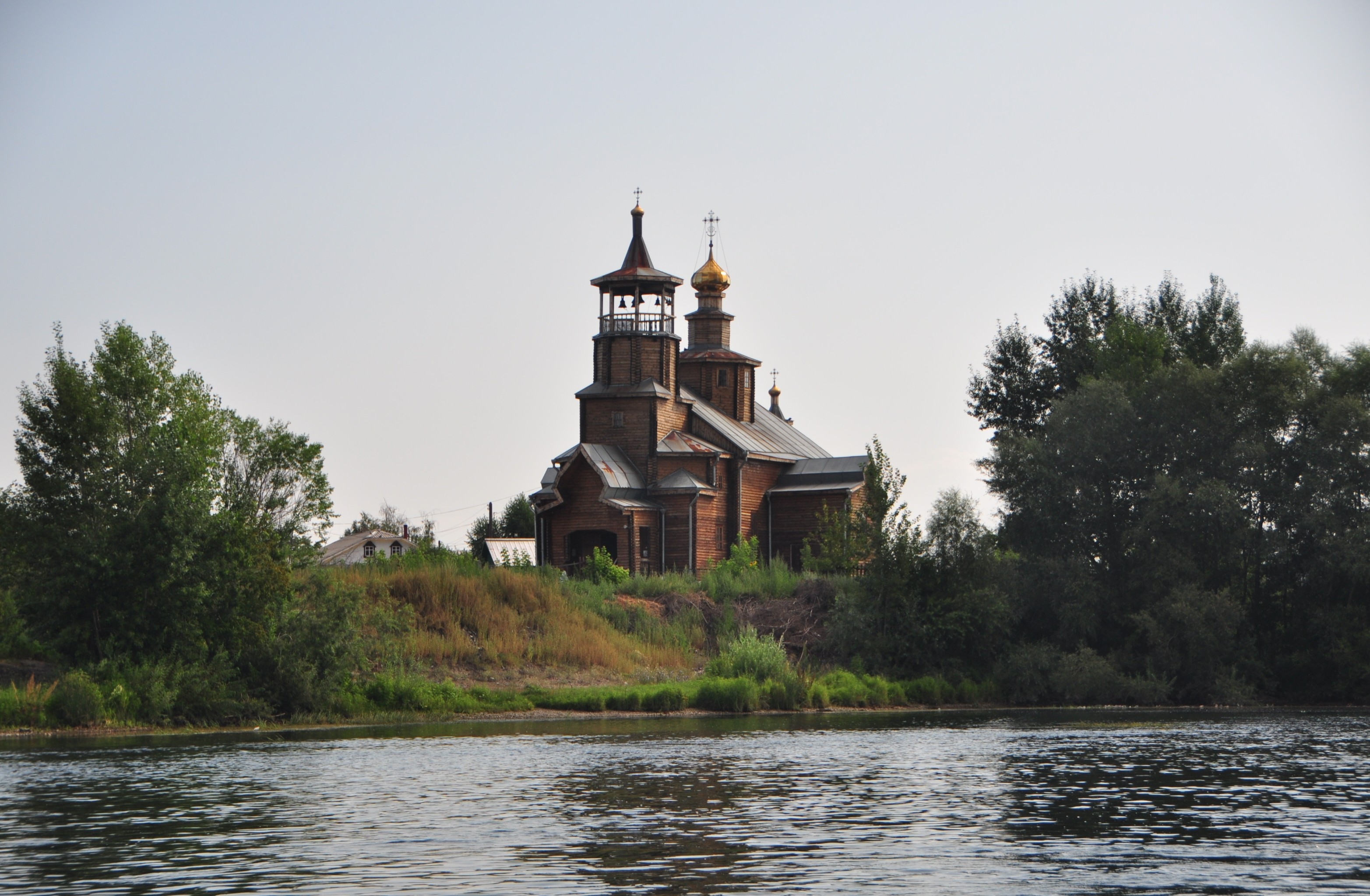 Церковь в п. Мирный