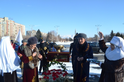 В Усть-Каменогорске встретили символ эстафеты «АНК - 20 добрых дел» «Тайказан»